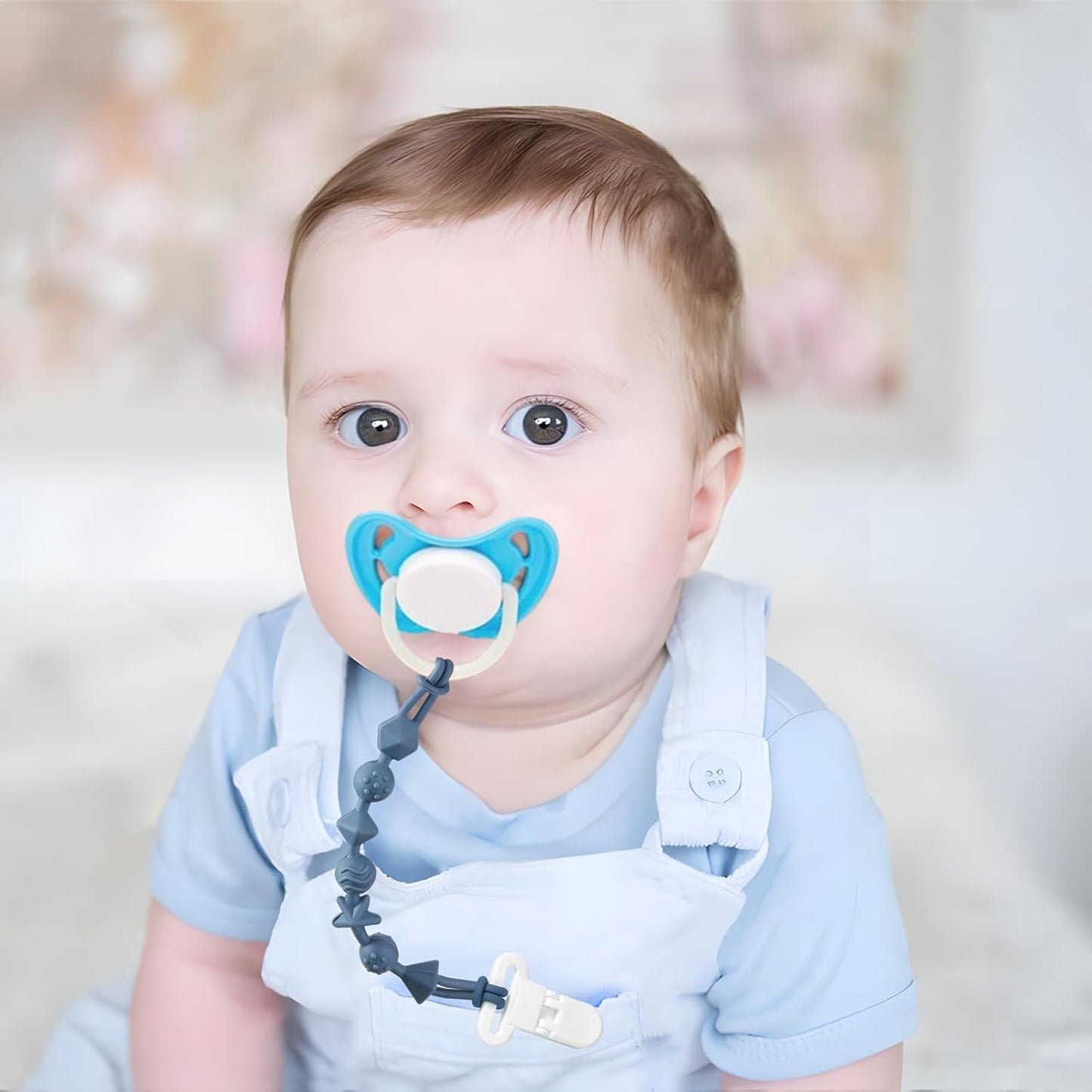 PandaEar Conjunto de 8 prendedores de chupeta de silicone, incluindo 4 tiras de silicone para brinquedos e 4 prendedores de chupeta de peça única para bebês meninos e meninas, ideais para a fase de dentição.