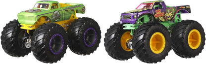Hot Wheels Monster Trucks Demolition Doubles, Conjunto de 2 caminhões de brinquedo em escala 1:64, dois veículos de personagens Monster Truck com roda gigante, FYJ64