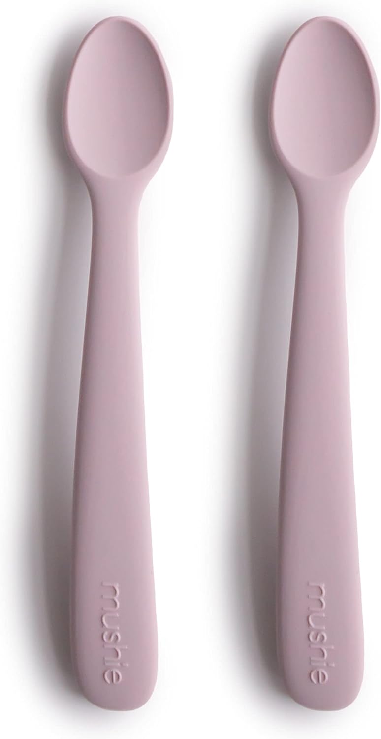 Mushie Colheres de alimentação Baby | Colheres de silicone sem BPA, pacote com 2 | Utensílios duráveis para bebês e crianças pequenas, próprios para lava-louças | Lilás suave