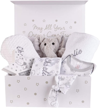 Baby Box Shop Conjunto de presentes personalizados para bebês Caixa de presente unissex, presentes para meninos e meninas, loja de caixas de bebê Conjunto de presentes unissex para bebês 7 itens essenciais para presentes de recém-nascidos
