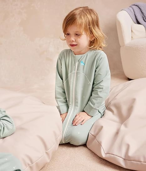 Love To Dream™ Saco de dormir | Manga comprida, cobertor vestível leve | Edredom embutido | 1,5 Tog, ideal para uso durante todo o ano (18–22 °C) | Algodão fleece lavável à máquina e zíper duplo