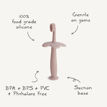 Mushie Escova de dentes de treinamento em silicone, para bebês e crianças pequenas, com base de sucção para fácil armazenamento e treinamento, material: silicone de qualidade alimentar, design de estrela (areia movediça).