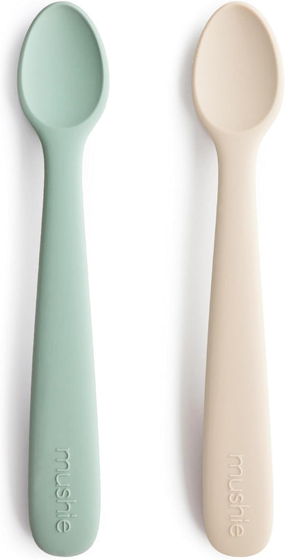 Mushie Colheres de alimentação Baby | Colheres de silicone sem BPA, pacote com 2 | Utensílios duráveis para bebês e crianças, próprios para lava-louças | Azul Cambridge