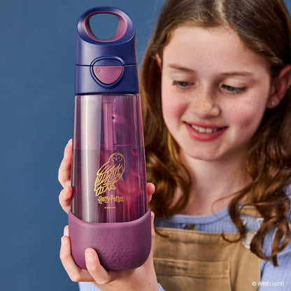 b.box Garrafa de água infantil 600ml/20.3oz em Tritan: Garrafa de água com canudo e tampa para escola, viagens e creche. À prova de derramamento e vazamentos. Formato triangular com fácil aderência. Livre de BPA e própria para lava-louças