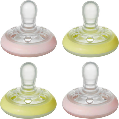 Tommee Tippee Chupeta noturna semelhante a um peito, brilha no escuro, textura semelhante à da pele, design ortodôntico simétrico, 0-6 m, rosa e amarelo, pacote de 4 manequins
