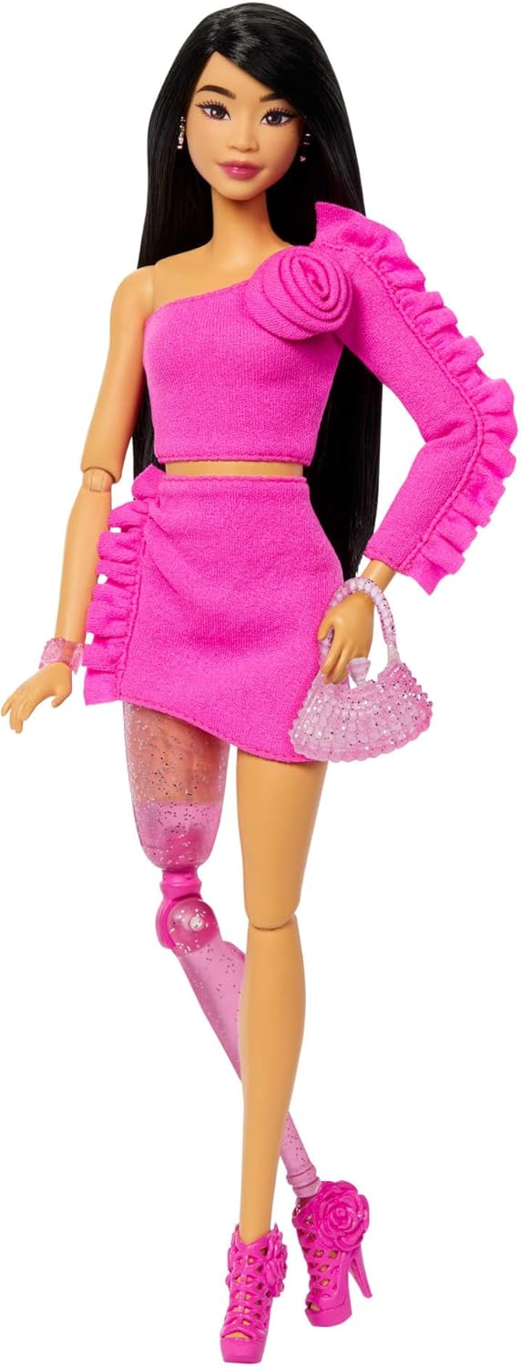 Barbie Boneca Deluxe Style nº 2 com roupa Barbiecore, Boneca Barbie Deluxe Style nº 3 com roupa Barbiecore, Boneca Barbie Deluxe Style nº 1 com roupa Barbiecore, Boneca Barbie Deluxe Style nº 4 com roupa Barbiecore,