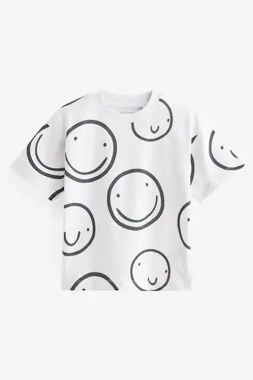 |Boy| Camiseta de manga curta com estampa completa - Branco/Preto (3 meses a 7 anos)