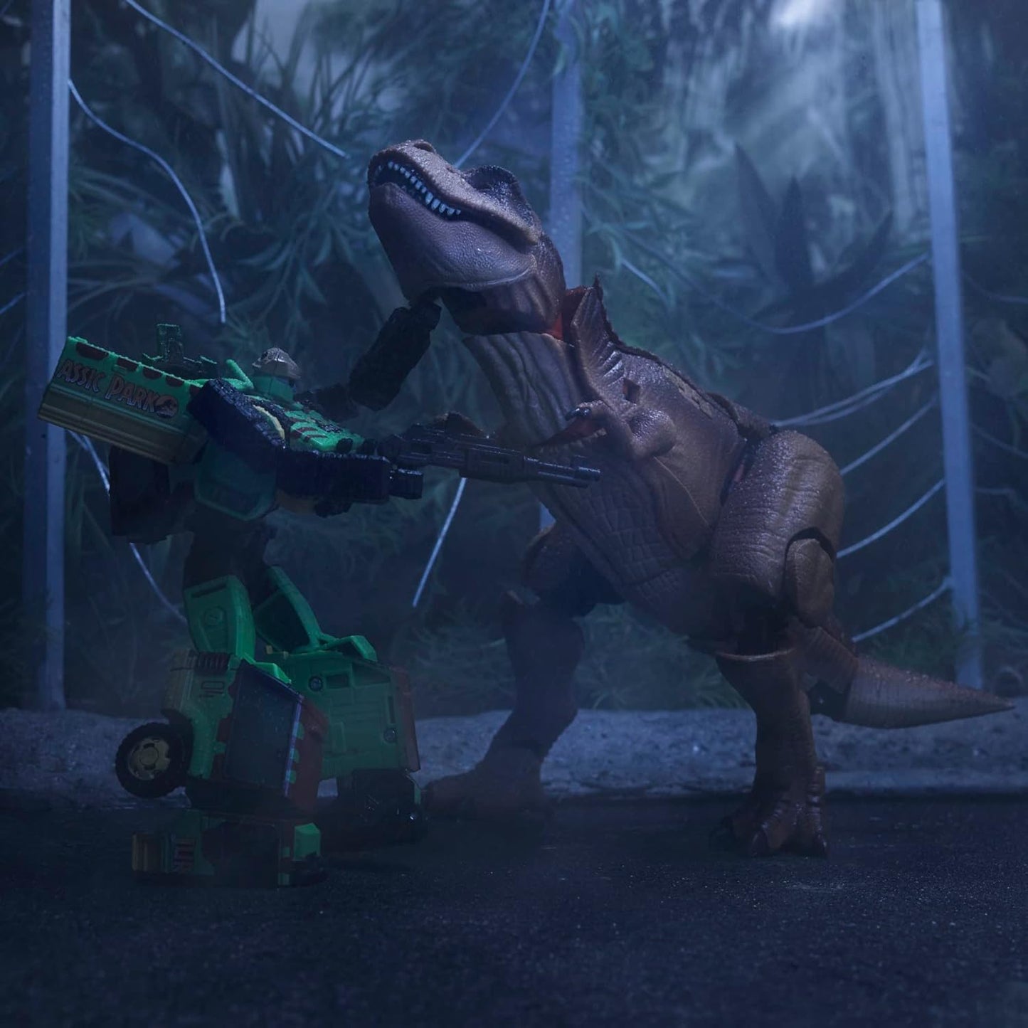 Transformers Generations Collaborative: Jurassic Park Mash-Up, Tyrannocon Rex e Autobot JP93, para maiores de 8 anos.