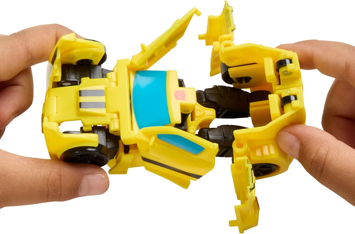 Transformers Prime Changers Bumblebee - Figura de Acção, Transforma-se de Robot em Carrinho, para Crianças a partir dos 6 Anos