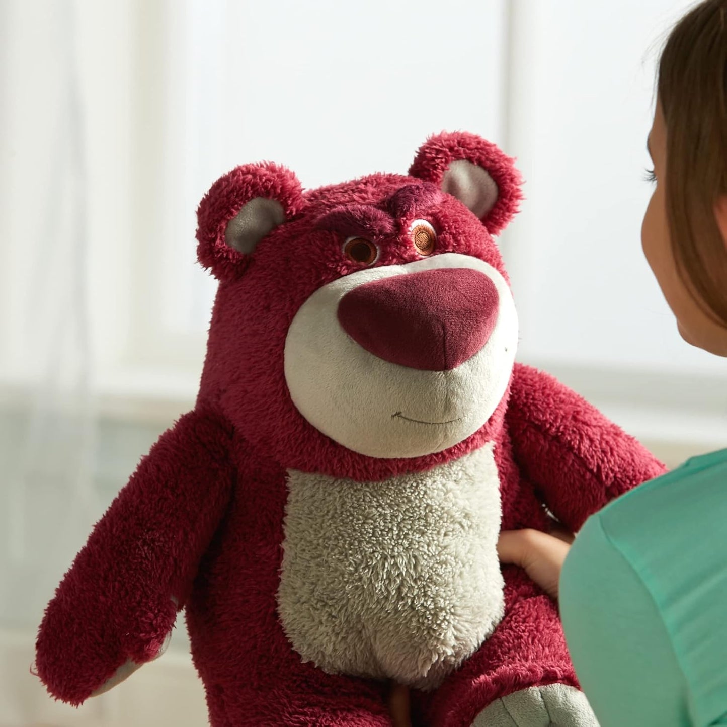 Disney Urso de Pelúcia Lotso Huggin', Oficial da Store, Toy Story, 32 cm/12", Ursinho Rosa com Aroma de Morango, Personagem de Pelúcia Macio e Fofo, Vilão com Detalhes Bordados e Acabamento Suave