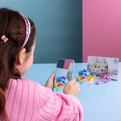 Littlest Pet Shop Petfluencer Super Salão | O conjunto Petfluencer contém 2 mini brinquedos LPS, 4 acessórios, 1 cenário, 1 cartão colecionável e 1 código virtual | Brinquedos colecionáveis para meninas e meninos