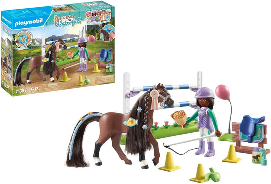Playmobil 71355 Horses of Waterfall Jumping Arena con Zoe y Blaze, entrenamiento de campeonato con recompensas, juego de roles divertido e imaginativo, juegos sostenibles adecuados para niños a partir de 5 años