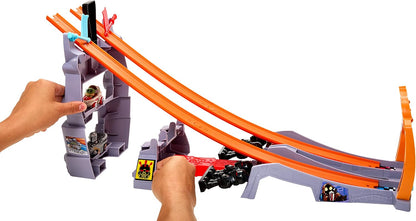 Hot Wheels RacerVerse, Conjunto de Pista de Corrida Grogu's Great Race, Conjunto de Pista Star Wars com Carrinhos Hot Wheels de Metal Fundido Inspirados em Star Wars: Grogu e The Mandalorian, HPL32