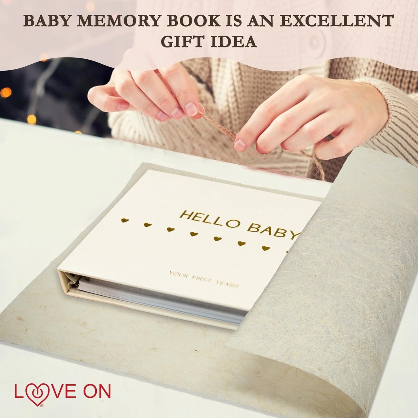 Livro de memórias LOVE ON para bebês com kit de mãos e pés sem tinta grátis - Diário dos primeiros 5 anos para bebês com capa elegante de linho e folha de ouro em relevo - Inclusivo para todos os tipos de família
