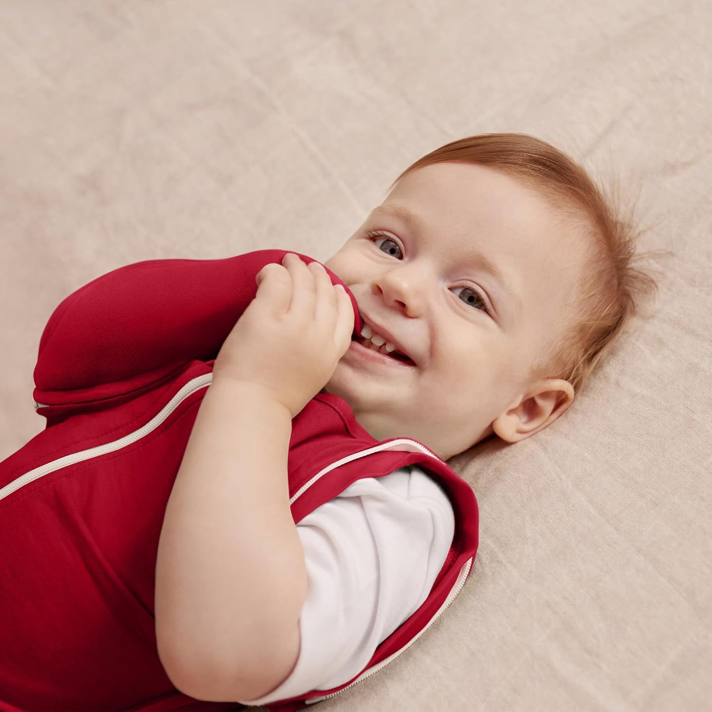 Love To Dream™ Saco de Transição Swaddle UP™, Médio (6-8,5 kg), Bordô, Ajuste Perfeito, Abas Removíveis com Zíper, 1.0 TOG para Temperaturas de 20-24°C, Algodão Elástico Lavável à Máquina, 2 Zíperes, Facilita a Troca de Fraldas