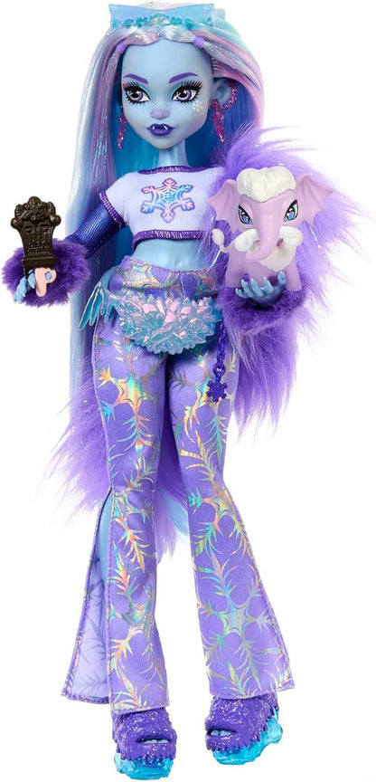 Muñeca Monster High, Abbey Bominable Yeti Fashion Doll con mascota mamut y accesorios temáticos, HNF64, multicolor