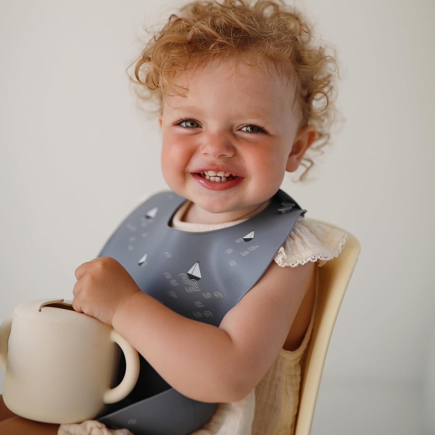Potes para Lanches Mushie Baby para Crianças | Copo de Silicone Antivazamento para Bebês e Crianças | Fácil de Segurar para Crianças | Material: Silicone de Grau Alimentício | Pode ser lavado na lava-louças e usado no micro-ondas