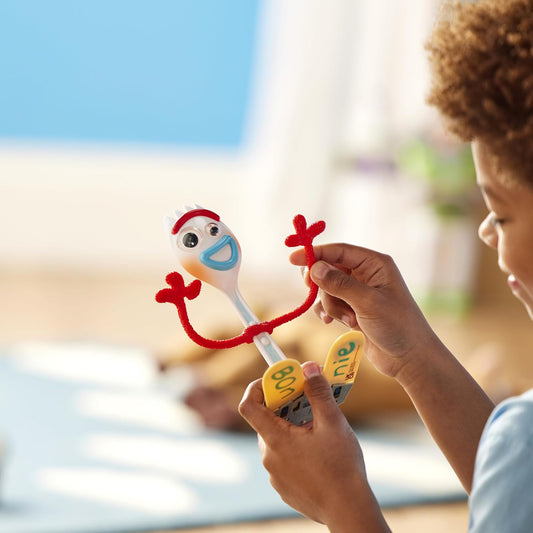 Disney Boneco de ação interativo e falante Forky, oficial da Store, do filme Toy Story da Pixar, 18 cm/7 polegadas, com mais de 15 frases em inglês, interage com outros personagens, para crianças a partir de 3 anos.
