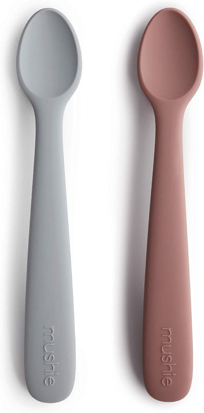 Mushie Colheres de alimentação Baby | Colheres de silicone sem BPA, pacote com 2 | Utensílios duráveis para bebês e crianças, próprios para lava-louças | Cor malva acinzentada