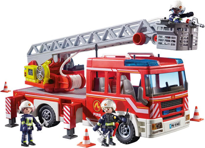 Playmobil 9463 City Action Unidade de Bombeiros com Escada Extensível, Luzes e Sons, brinquedo de bombeiro e helicóptero, brincadeira divertida e imaginativa, conjunto adequado para crianças a partir de 4 anos.