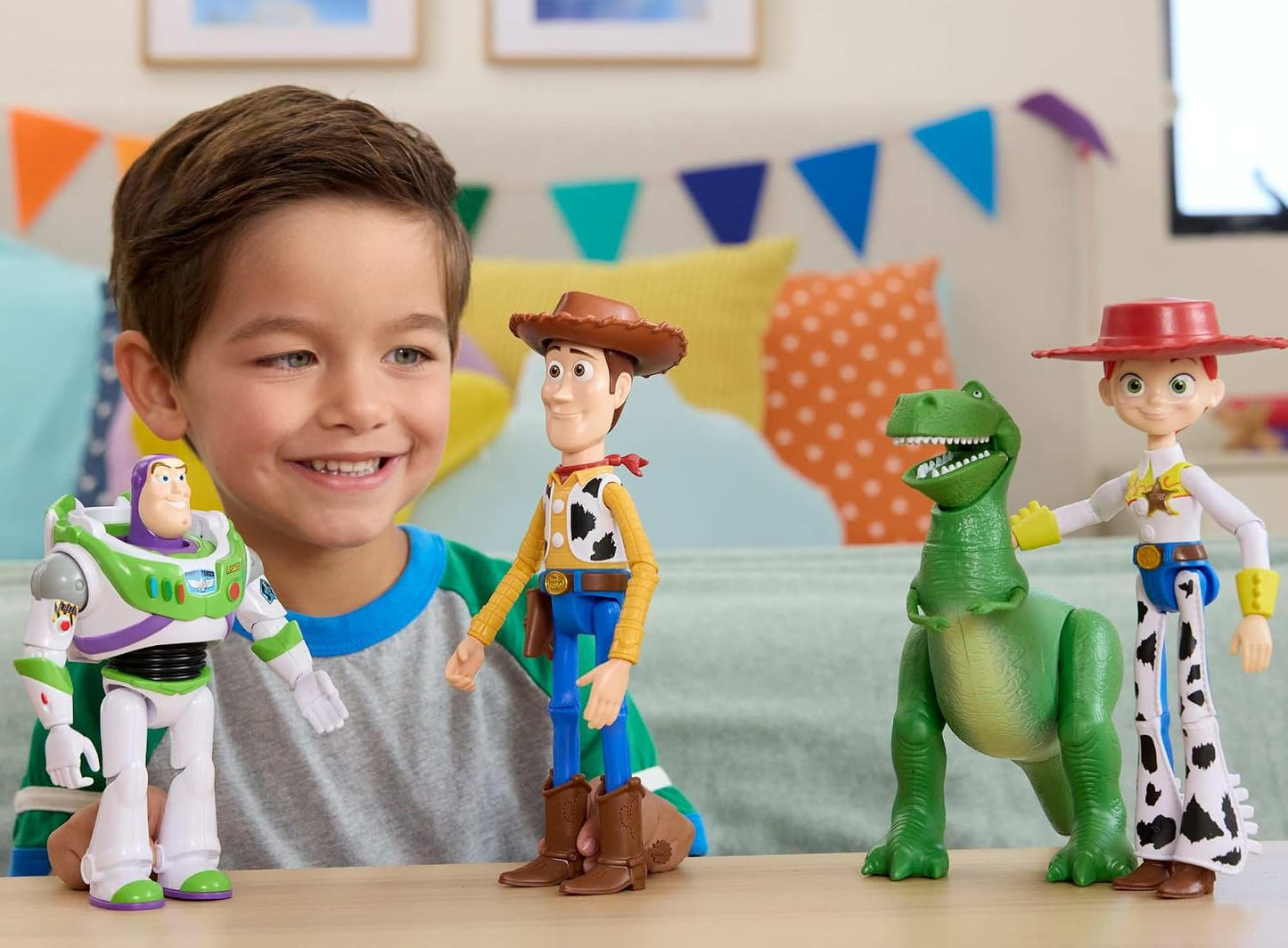 Mattel Boneco de Ação Buzz Lightyear Disney e Pixar Toy Story 5 | Escala de 7 polegadas, personagem icônico, mais de 8 pontos de articulação, design fiel ao filme, JKV15