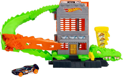 Hot Wheels Conjunto "Ataque da Pizza do Crocodilo" e carrinho em escala 1:64 | Lance os carrinhos pela pista para vencer o crocodilo inimigo e evitar ser devorado
