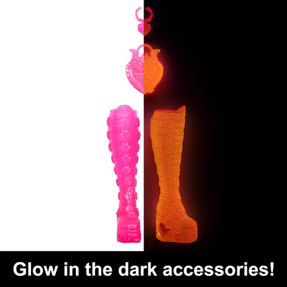 Monster High Boneca e conjunto de moda, boneca Draculaura, Skulltimate Secrets: Neon Frights, armário de vestir com mais de 19 surpresas, HNF78