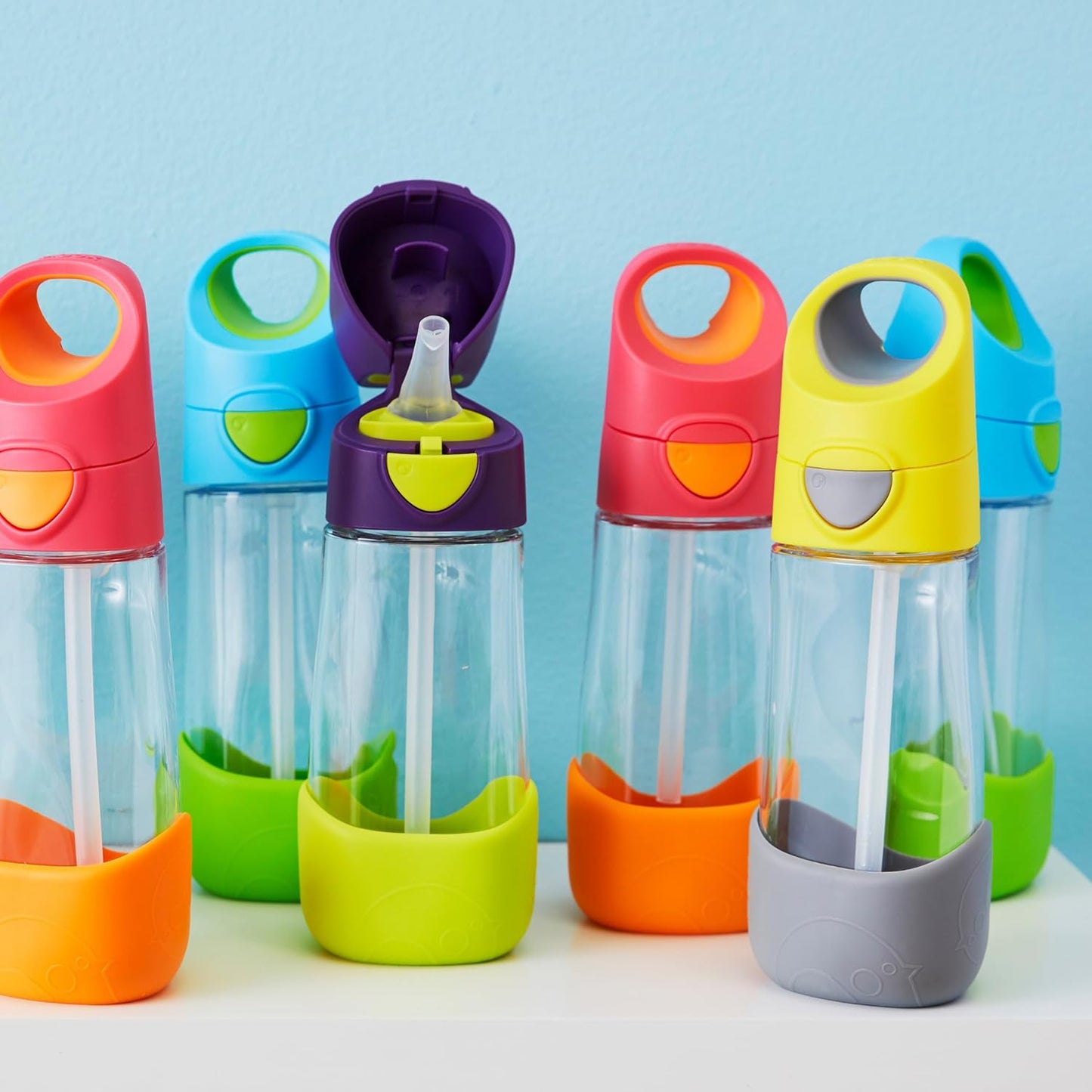 b.box Garrafa para água e bebidas Tritan™ | Garrafa com fácil aderência e tampa à prova de vazamentos | Design moderno e divertido para crianças, ideal para depois do copo de transição | 450ml/15oz (Brisa do Oceano)