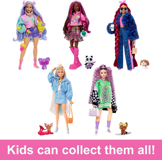 Muñeca Barbie con mascota Panda, Barbie Extra, juguetes, ropa y accesorios para niños, cabello moreno con rayas rosas, sudadera con capucha gráfica y falda a cuadros, HKP93