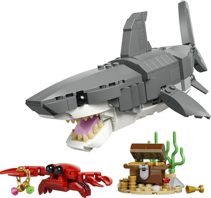 LEGO Creator 3 em 1 Tubarão Feroz com Baú do Tesouro - Figura de Animal Marinho que se Transforma em Peixe-diabo ou Arraia-manta - Ideia de Decoração para Quarto de Meninos e Meninas a partir de 8 Anos - 31381