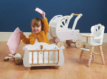 Le Toy Van - Brinquedo educacional de madeira, dramatização, berço de boneca +3 anos