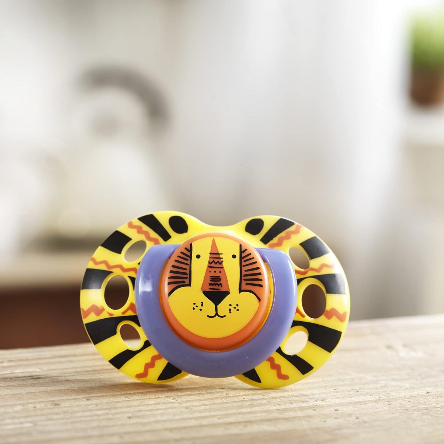 Tommee Tippee Chupetas Fun Style, 18-36 m, pacote com 2, design ortodôntico simétrico, silicone sem BPA, as cores podem variar