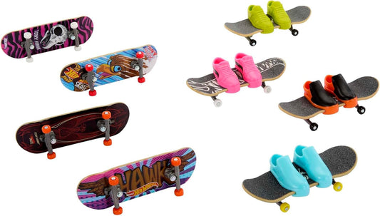 Hot Wheels Skate, 8 skates de dedo totalmente montados com tema Tony Hawk e 4 pares de tênis de skate, 1 conjunto exclusivo, pacote com 8 unidades, HMY19
