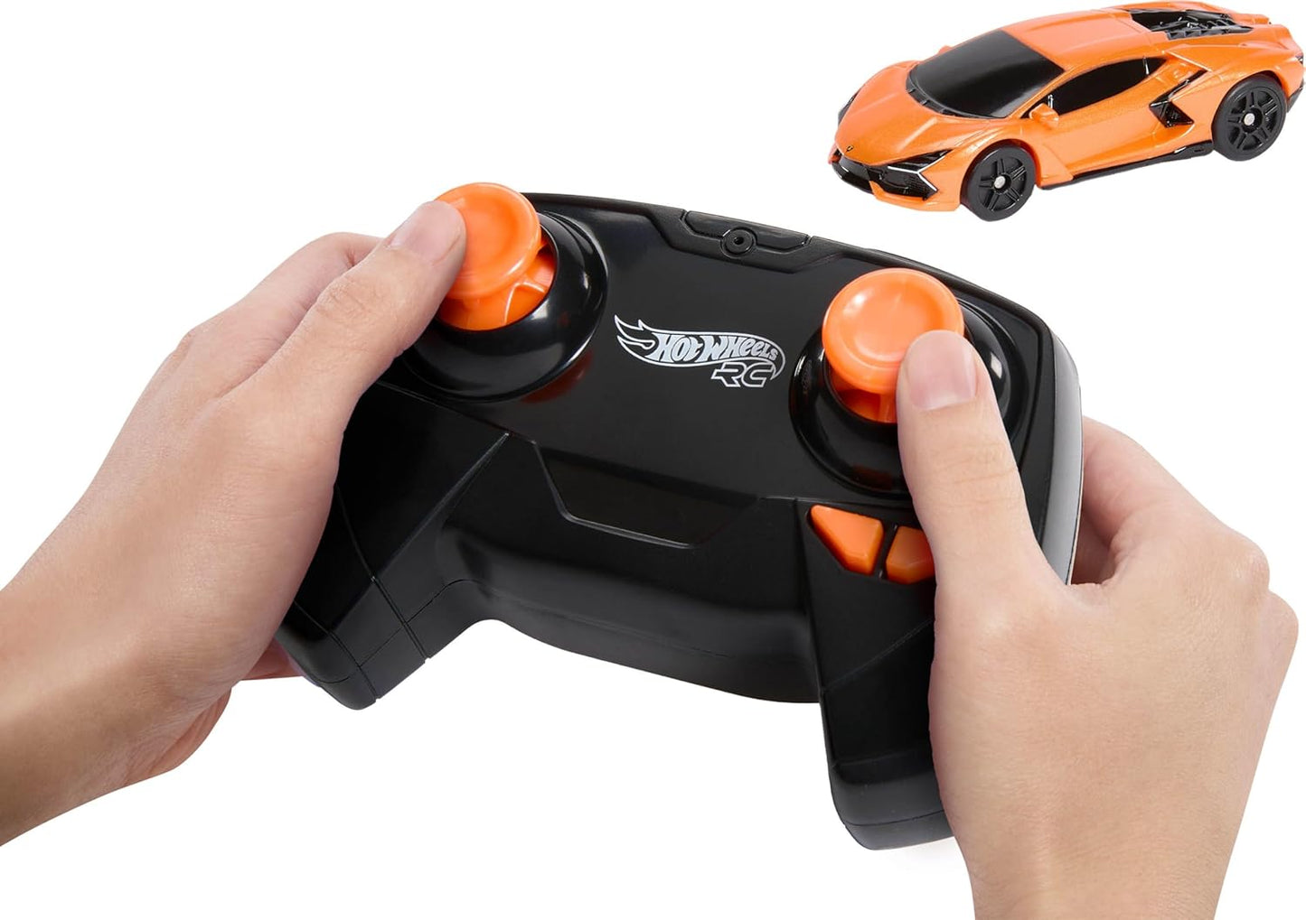 Hot Wheels Carrinho de brinquedo RC, Lamborghini Revuelto com controle remoto na escala 1:64, recarregável com cabo USB, corridas e manobras dentro e fora da pista com turbo boost, HWW55