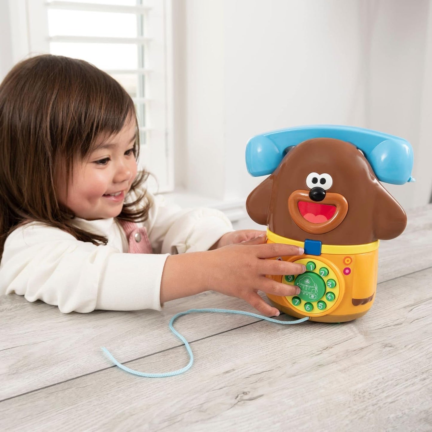 Hey Duggee Telefone interativo | Telefone de brinquedo infantil com rodas | Ei, Duggee e esquilos, brincam de telefone | Criança brincam de telefone | Brinquedos interativos para crianças | Telefone de brinquedo estilo tradicional | Crianças maiores