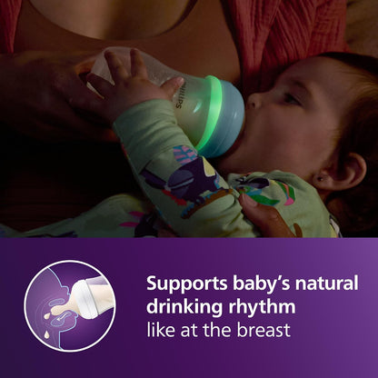 Philips Kit Noturno Avent Natural Response – 3 mamadeiras de 260 ml com bico de fluxo médio (fluxo 3), anel que brilha no escuro, 2 chupetas noturnas ultramacias, estampas de bichinhos, SCD838/20
