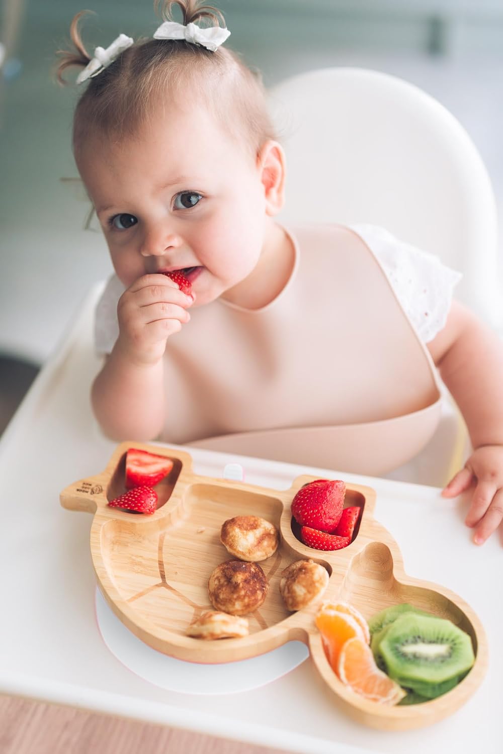 Juego de cuchara y plato de succión de bambú Moon and Moo Turtle para niños, niños pequeños y destete del bebé - No tóxico - Sin plástico - Permanece en su lugar - Plato de succión para bebé - Juego de destete para bebé (gris)
