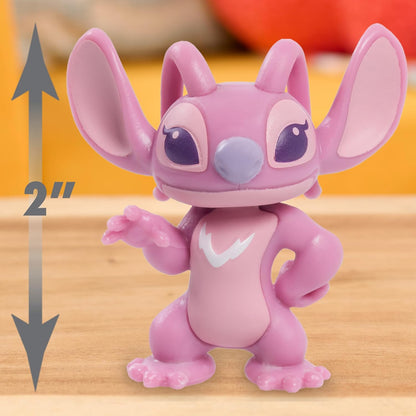Just Play Disney Conjunto de figuras colecionáveis Stitch com acessórios, 11 peças, figuras de 5 cm, inclui Stitch, Lilo, Angel e Scrump, brinquedos colecionáveis, decoração para casa, para crianças a partir de 3 anos.