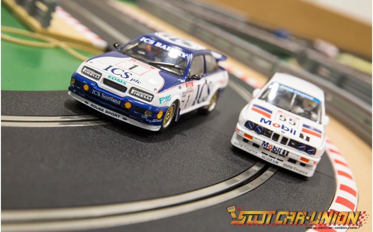 Scalextric  C3693A Legends Touring Twinpack-Ford Sierra RS500 e carro BMW E30, branco