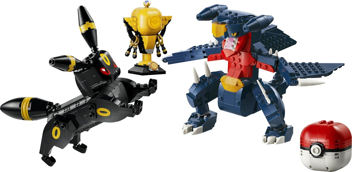 LEGO Pokémon SMART Play: Batalha de Campeonato Umbreon vs. Garchomp – Conjunto de Brinquedo Interativo Compatível, Inclui 2 Tags SMART e 2 Figuras Pokémon – Ideia de Presente para Meninos e Meninas a partir de 10 Anos – 72165