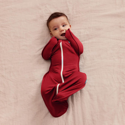 Love To Dream Saco de dormir Swaddle UP para bebês de 6 a 8,5 kg, cor bordô, ajuste perfeito, favorece uma rotina de sono saudável, 1.0 TOG, ideal para temperaturas de 20 a 24 °C, algodão lavável à máquina e zíper duplo