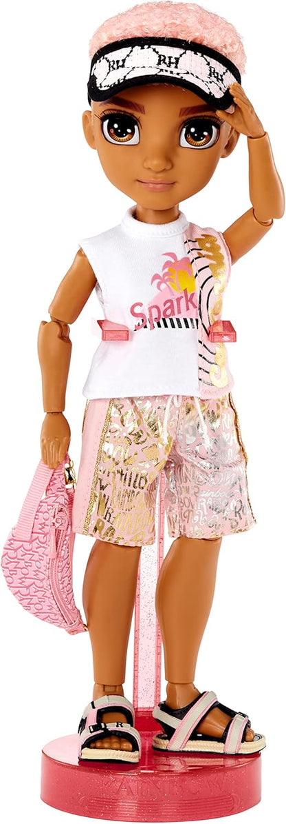 Rainbow High Pacific Coast - FINN ROSADO - Boneco Fashion Masculino com Roupa, Prancha de Surf e Suporte de Exibição - Inclui Acessórios de Piscina, Bolsa Transversal e Mais - Presente e Item de Colecionador para Crianças a partir de 6 Anos 581888