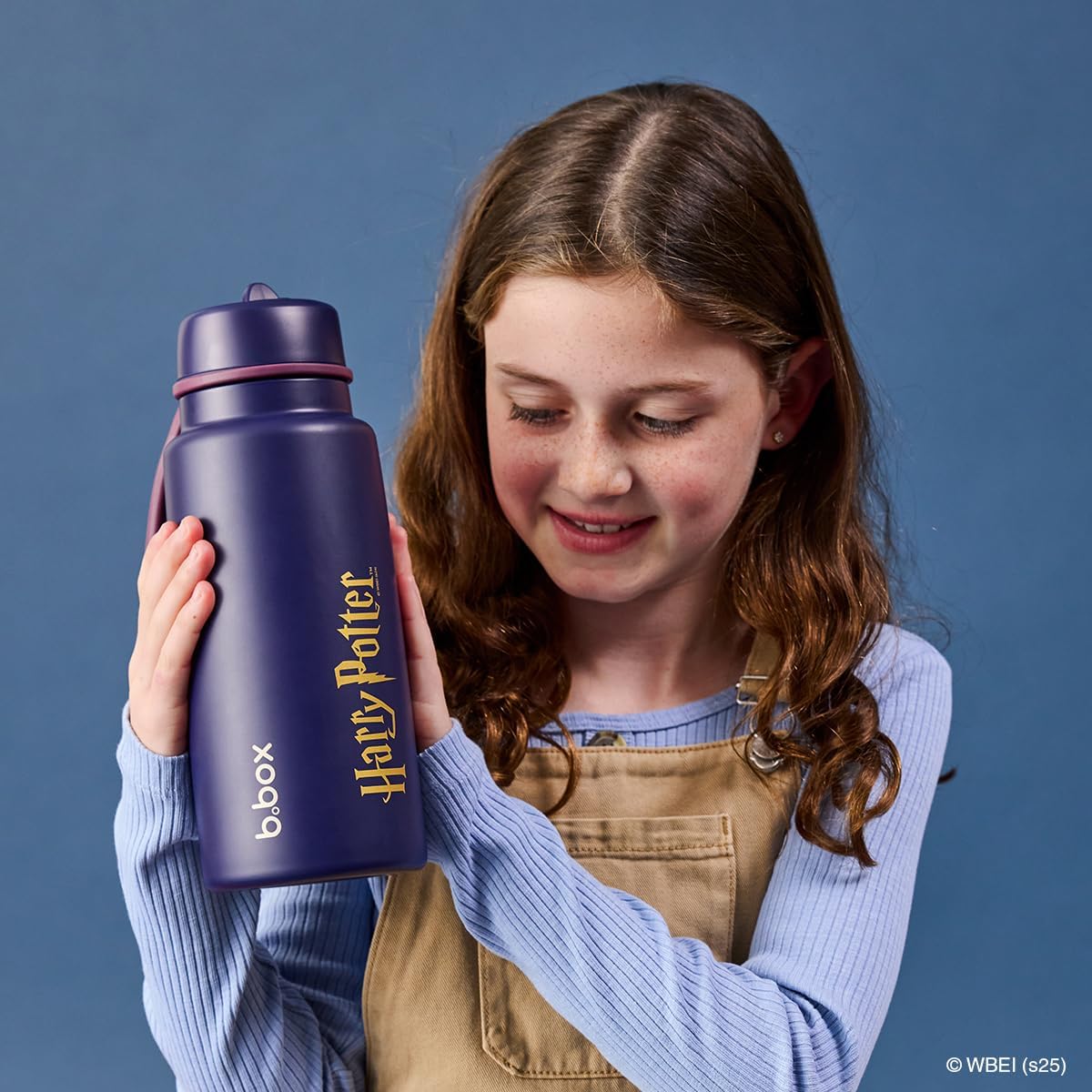 b.box Garrafa Térmica Harry Potter com Tampa Flip-Top, Tripla Camada de Aço Inoxidável, Mantém Bebidas Geladas por até 46 Horas, Tampa à Prova de Vazamentos com Canudo de Aço Inoxidável, Ideal para Viagens e Esportes, Livre de BPA, 1L
