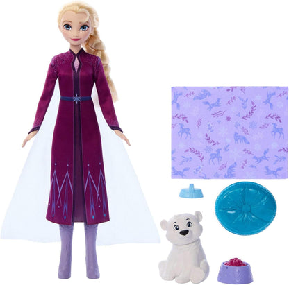 Mattel Boneca Fashion Elsa e Filhote de Urso-Polar Disney Frozen da | 4 Acessórios, incluindo cama e cobertor para o animal, cabelo trançado, inspirada nos animais de Arendelle de Disney Frozen, JFG16