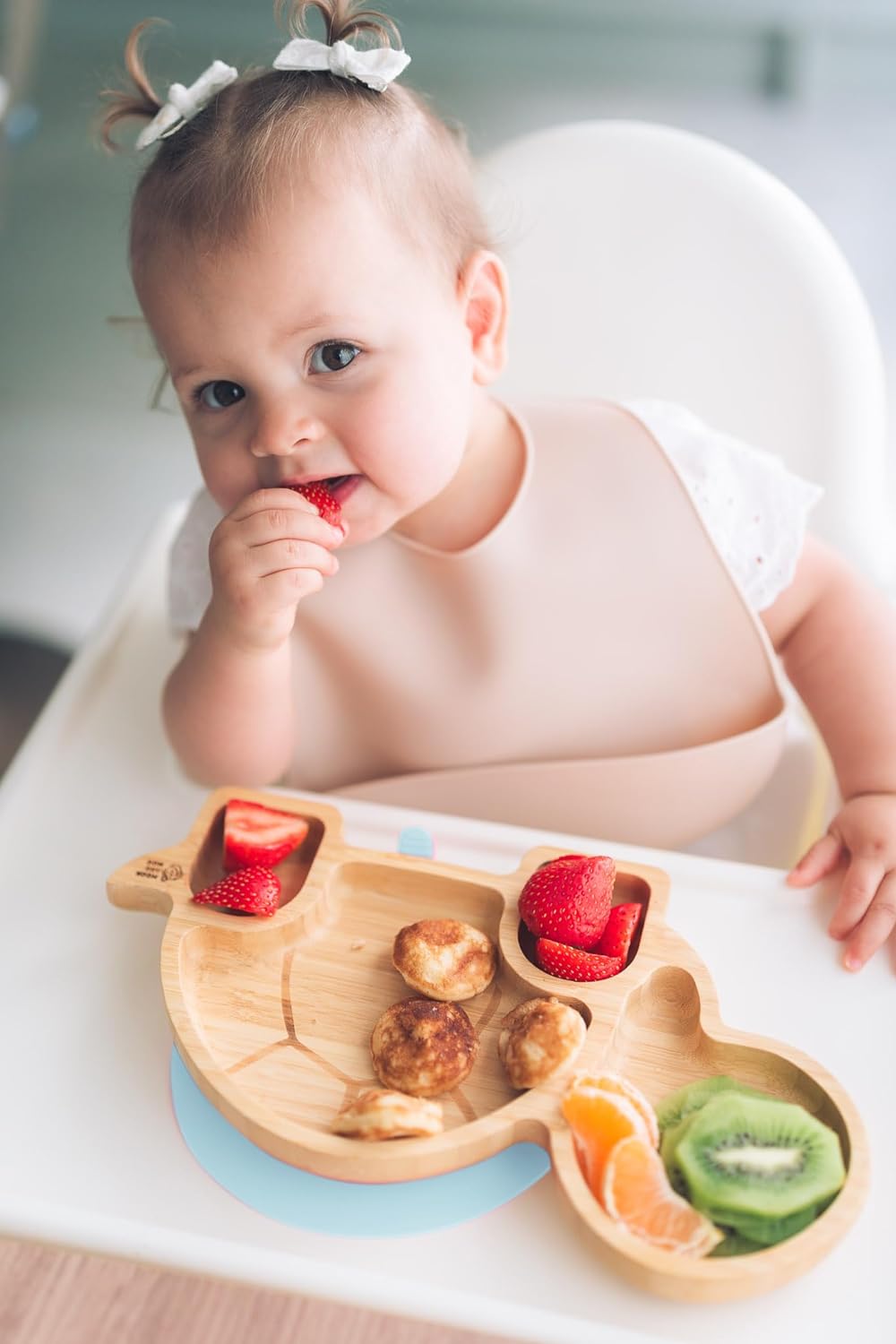 Juego de cuchara y plato de succión de bambú Moon and Moo Turtle para niños, niños pequeños y destete del bebé - No tóxico - Sin plástico - Permanece en su lugar - Plato de succión para bebé - Juego de destete para bebé (gris)