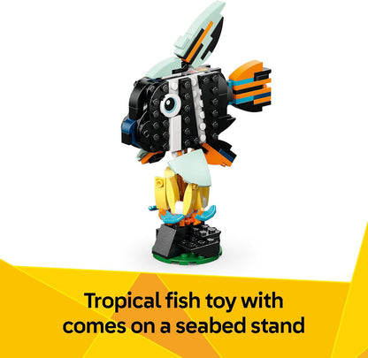 LEGO Creator 3 em 1 Animais Selvagens: Tucano Tropical com Flor - Animal de Brinquedo que se Transforma em uma Borboleta ou um Peixe Tropical - Presente Criativo para Meninas e Meninos a partir de 7 Anos - 31173