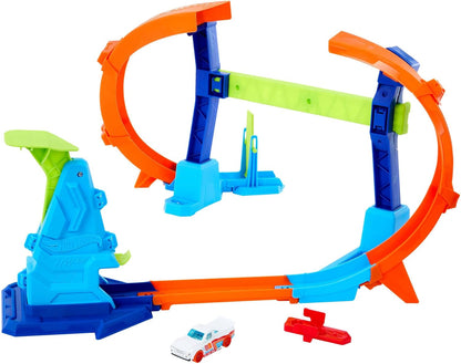 Conjunto de Pista para Carrinhos Hot Wheels, Incline e Salte Através do Loop em Espiral com um Carrinho de Brinquedo em Escala 1:64, Pista Speed Snap e Adaptadores, Compressível para Armazenamento, JFH36
