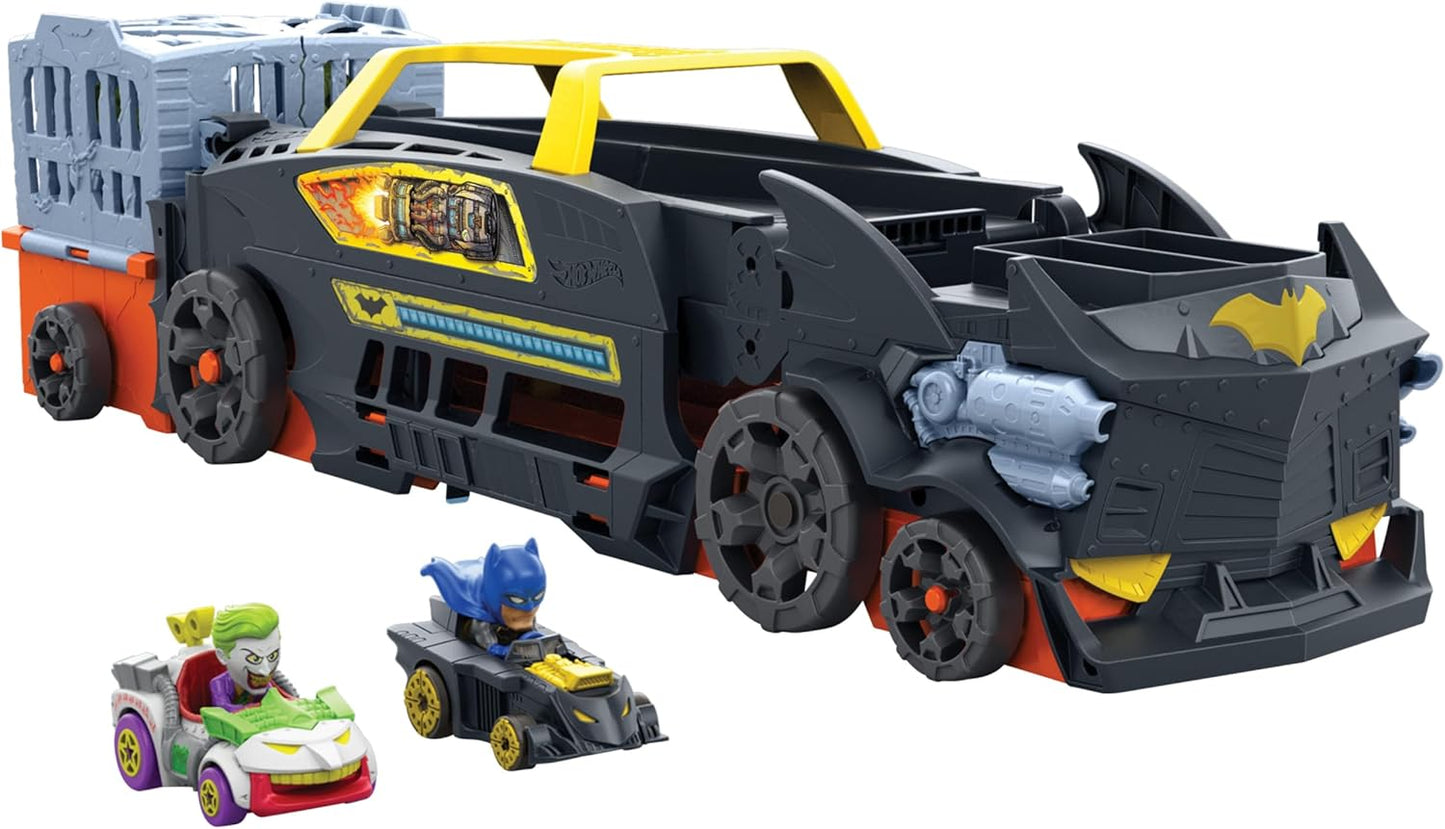 Hot Wheels Toy Cars & Track, RacerVerse Batman’s Escape Chase Large-Scale Vehicle Transforms into 3-Lane Raceway with Die-Cast Batman & Joker