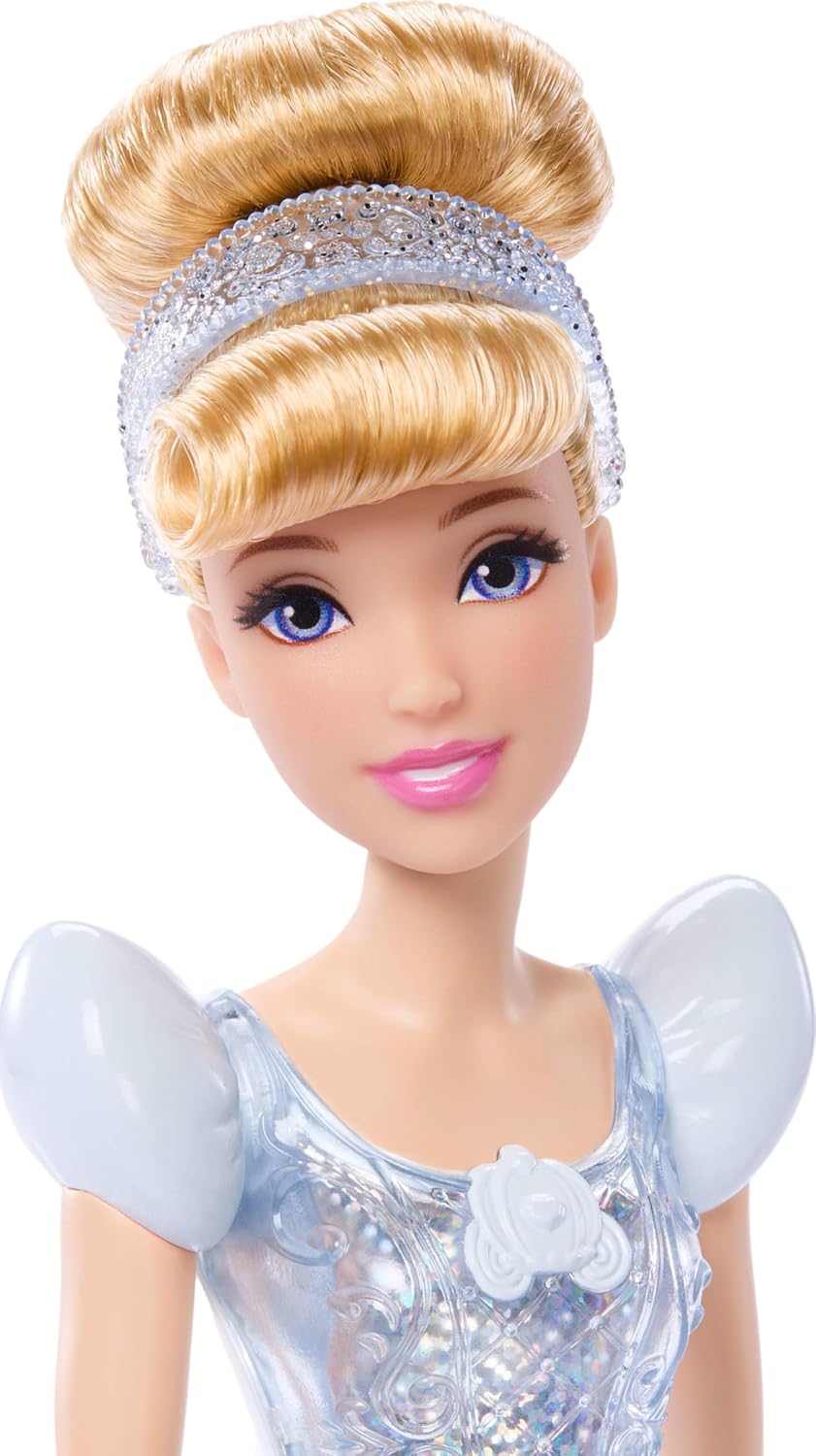 Mattel Boneca Disney Princess Cinderela da com Visual Clássico | Moda Brilhante com Saia, Tiara e Sapatos Removíveis; Articulada e Colecionável; Inspirada no Filme da Disney, HLW06