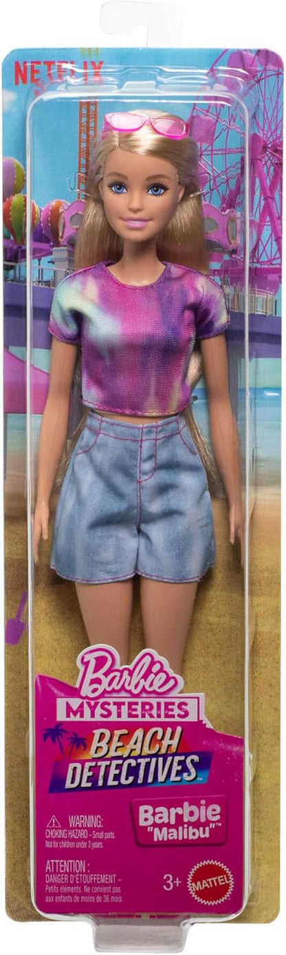 Barbie Mistérios: Detetives da Praia - Barbie "Malibu" - Boneca Fashion com Roupa Exclusiva Removível e Acessórios, Incluindo Óculos de Sol, JFV63